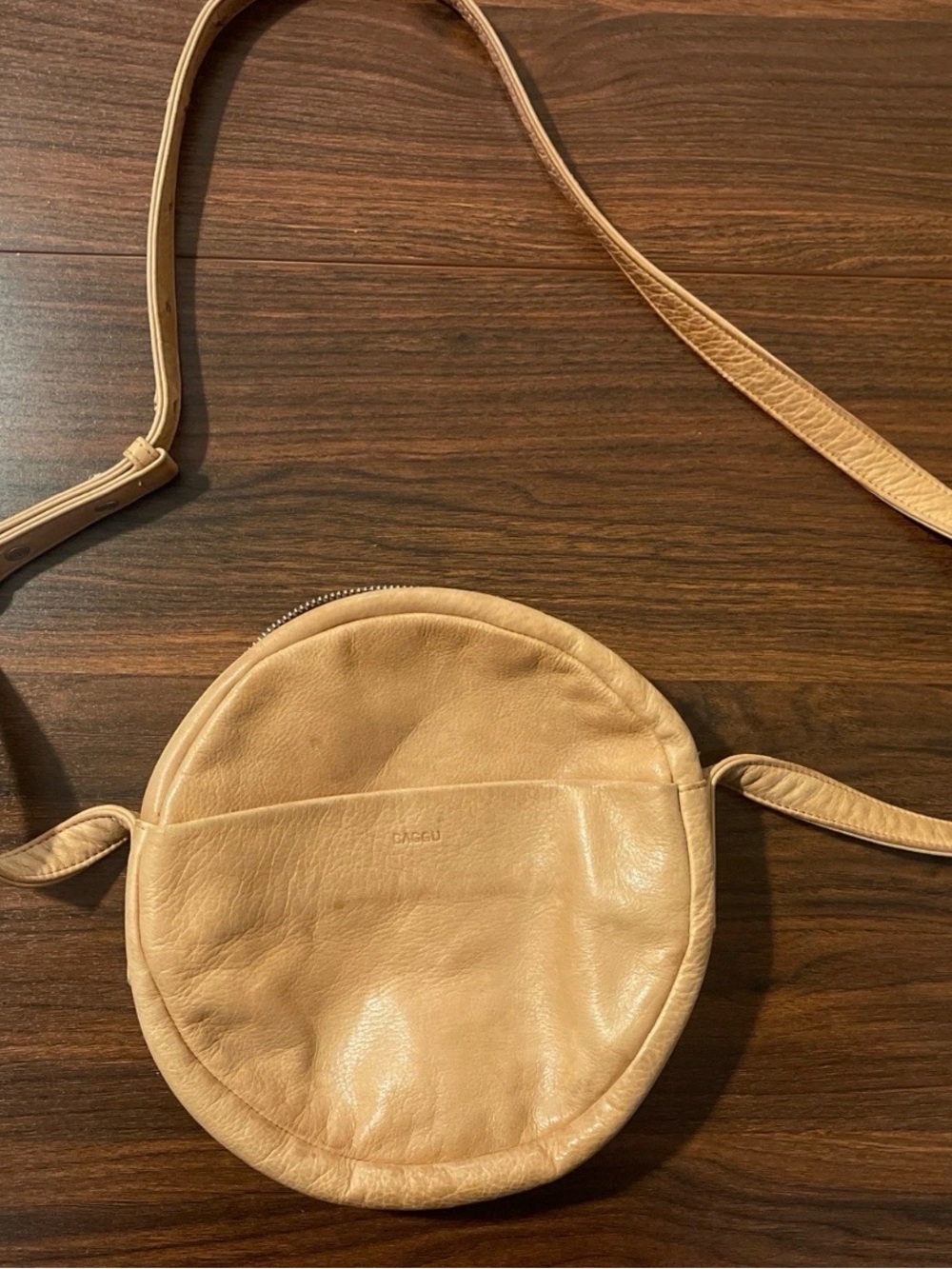Baggu Woman’s Small Cross Body Beige Purse